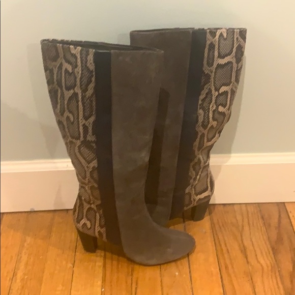 Suede and snake skin boots - Picture 2 of 5